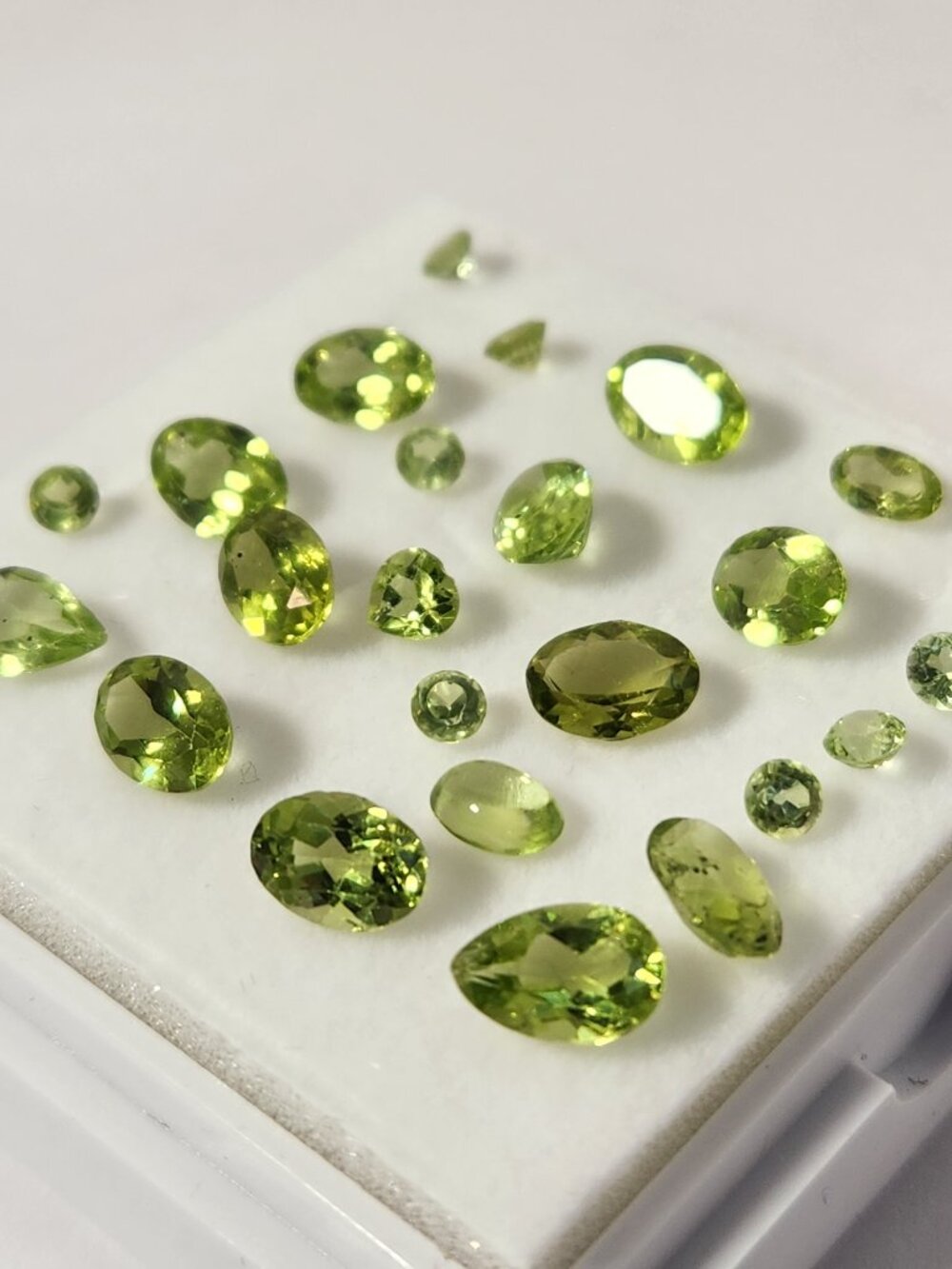 Peridot Loose Gemstone Parcel – Approx. 11.70 CTW – Family Estate